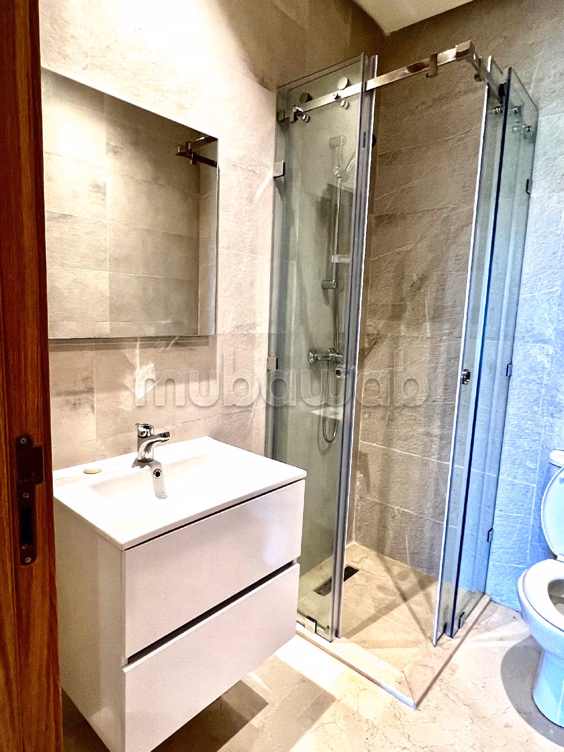 Te huur: appartementen in Agdal. 4 Kamers. Met terras en lift. 