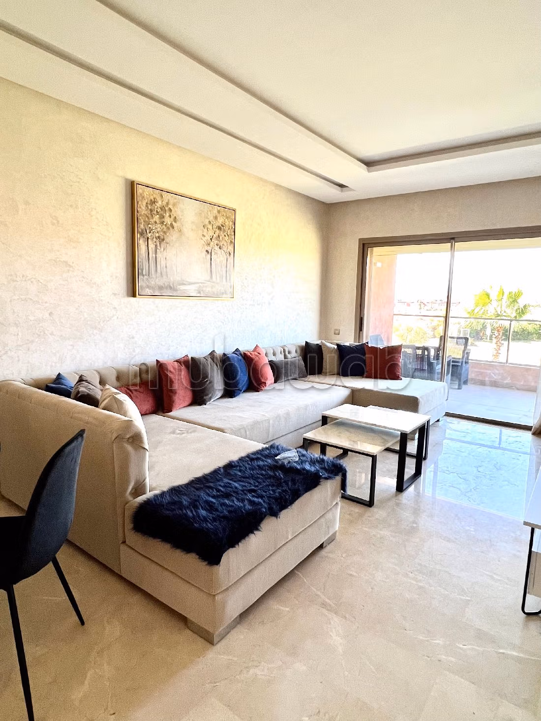 Te huur: appartementen in Agdal. 4 Kamers. Met terras en lift. 