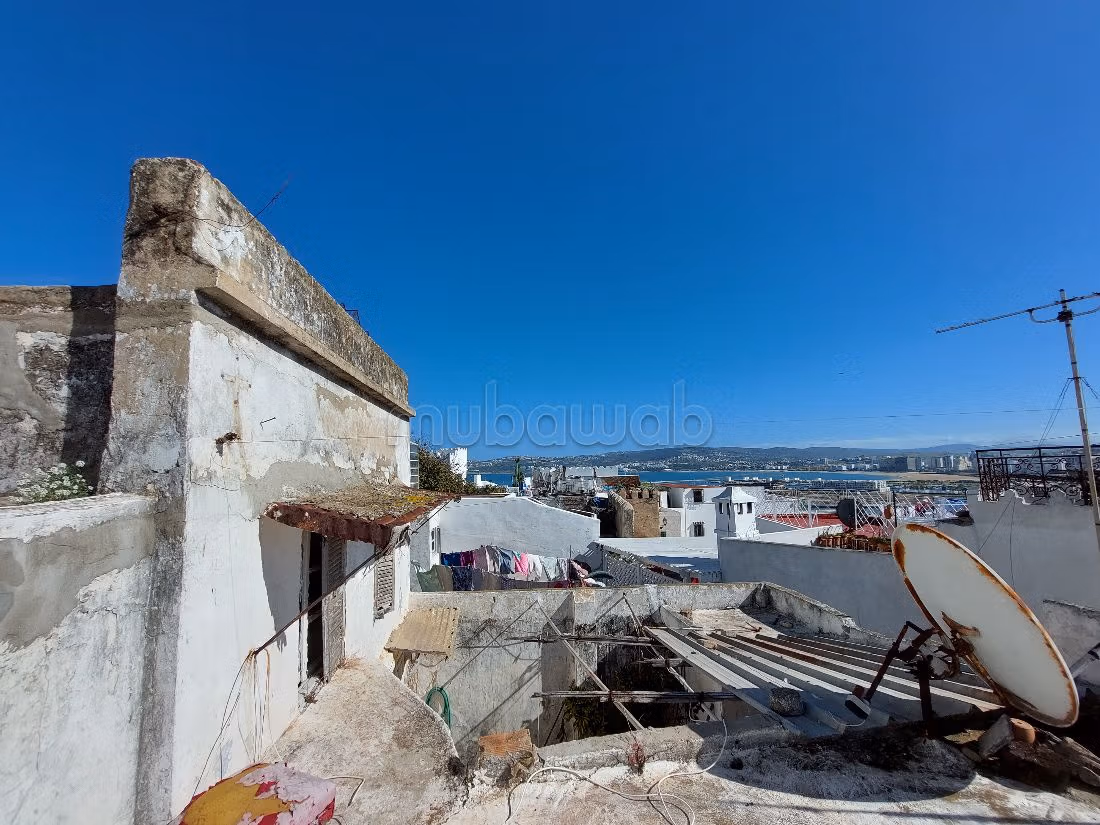 Titre foncier disponible: Potentiel maison d'hôtes