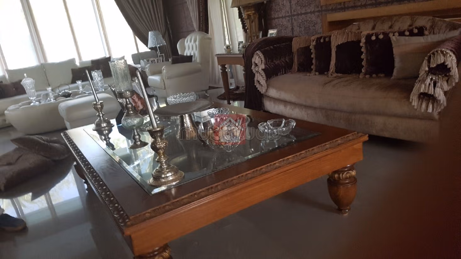 À vendre Belle Villa avec Piscine au Lac 2