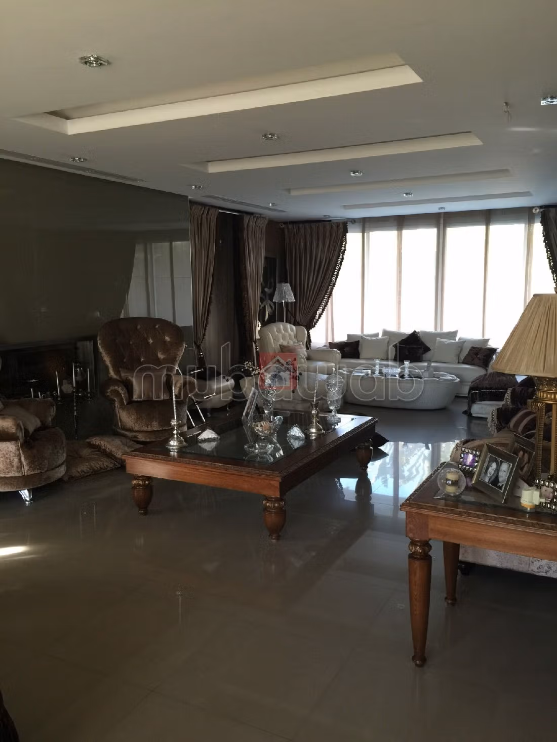 À vendre Belle Villa avec Piscine au Lac 2