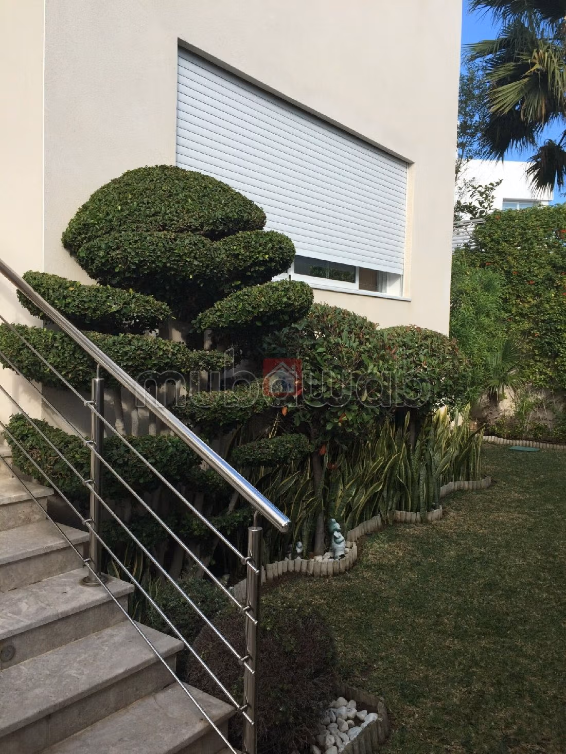 À vendre Belle Villa avec Piscine au Lac 2