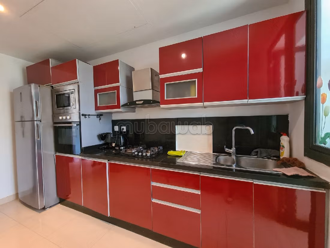 Piso en alquiler. 3 habitaciones. Armarios