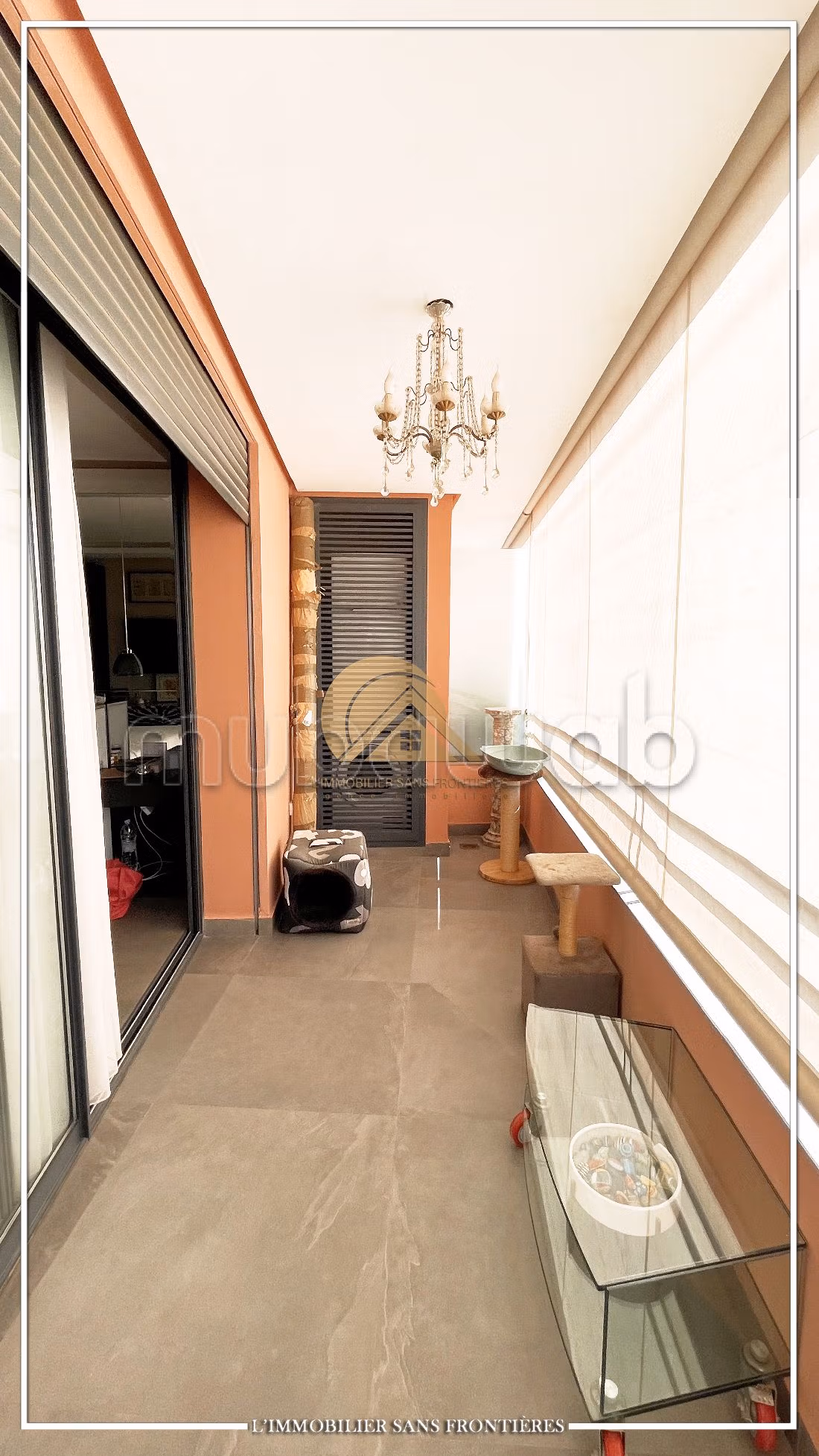 Appartement meublé contemporain à vendre, Victor Hugo