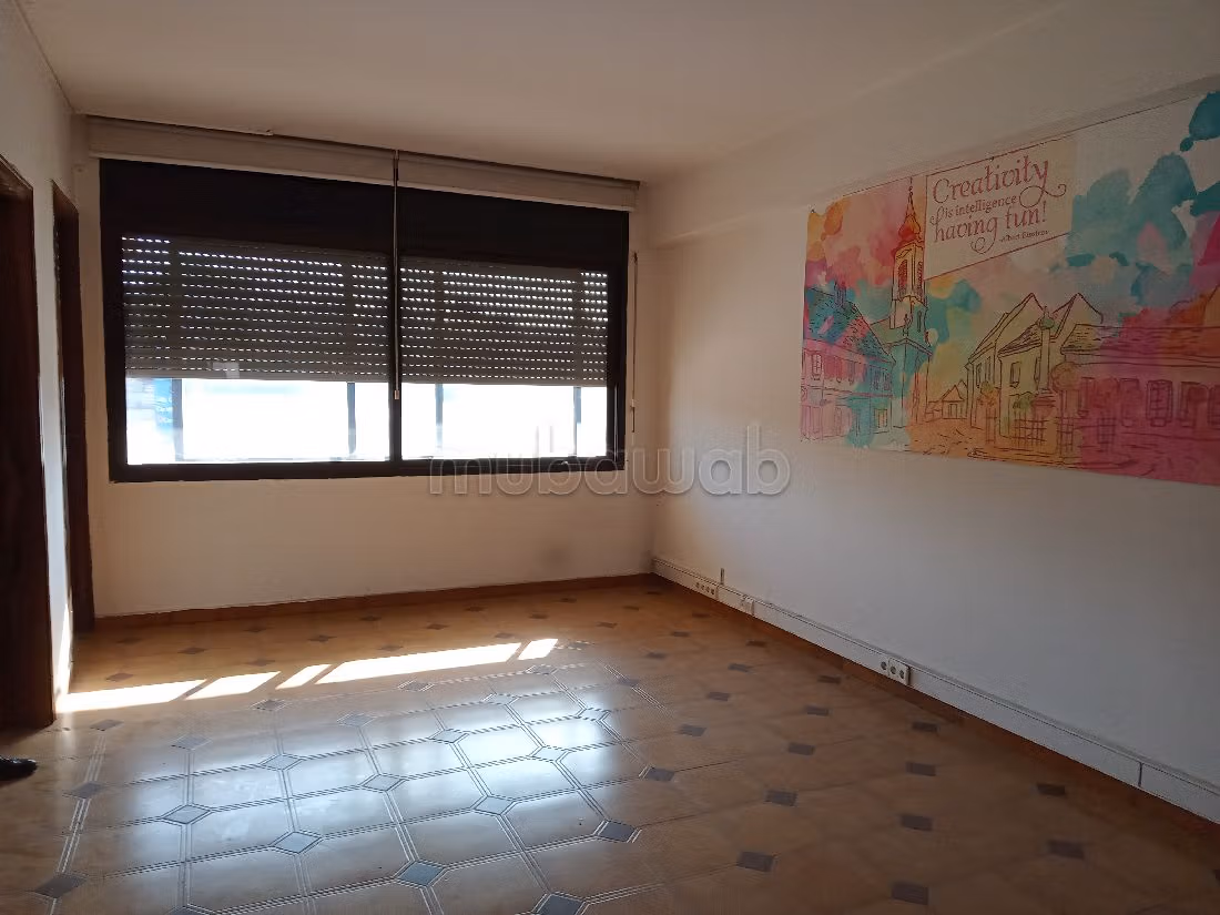 Offices for rent in Haut Agdal. Small area 220 m². Lift. 