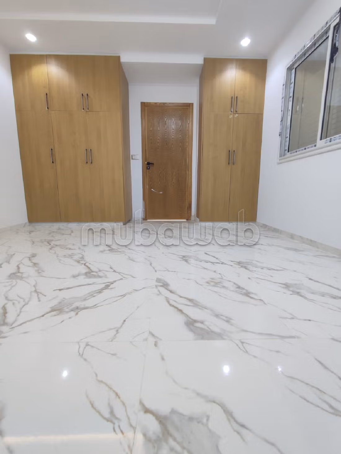 Apartment for sale. 3 comfortable rooms. Exceptional sea view. 