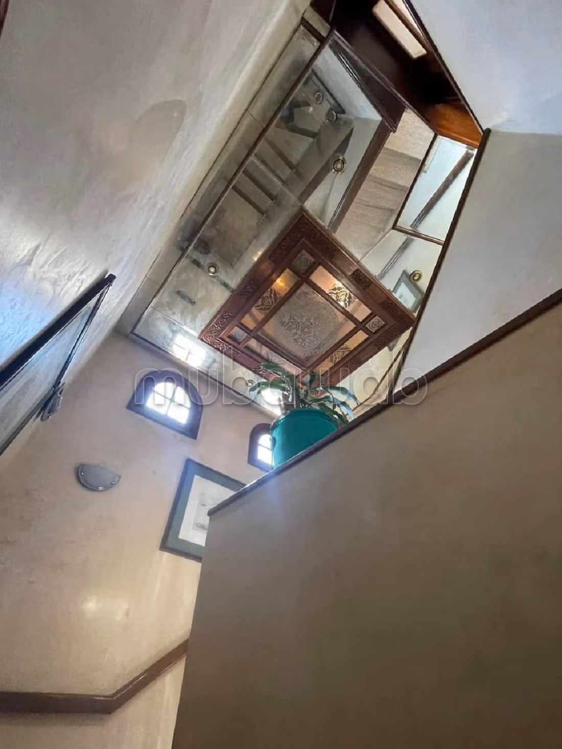Vendita di un bell'appartamento a Racine. 5 camere da letto. Giardino e ascensore.