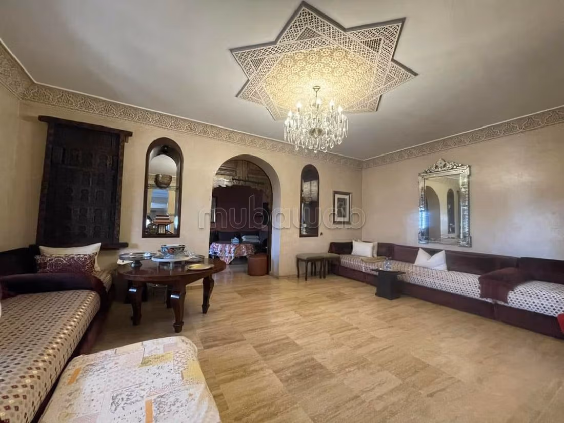 Vendita di un bell'appartamento a Racine. 5 camere da letto. Giardino e ascensore.