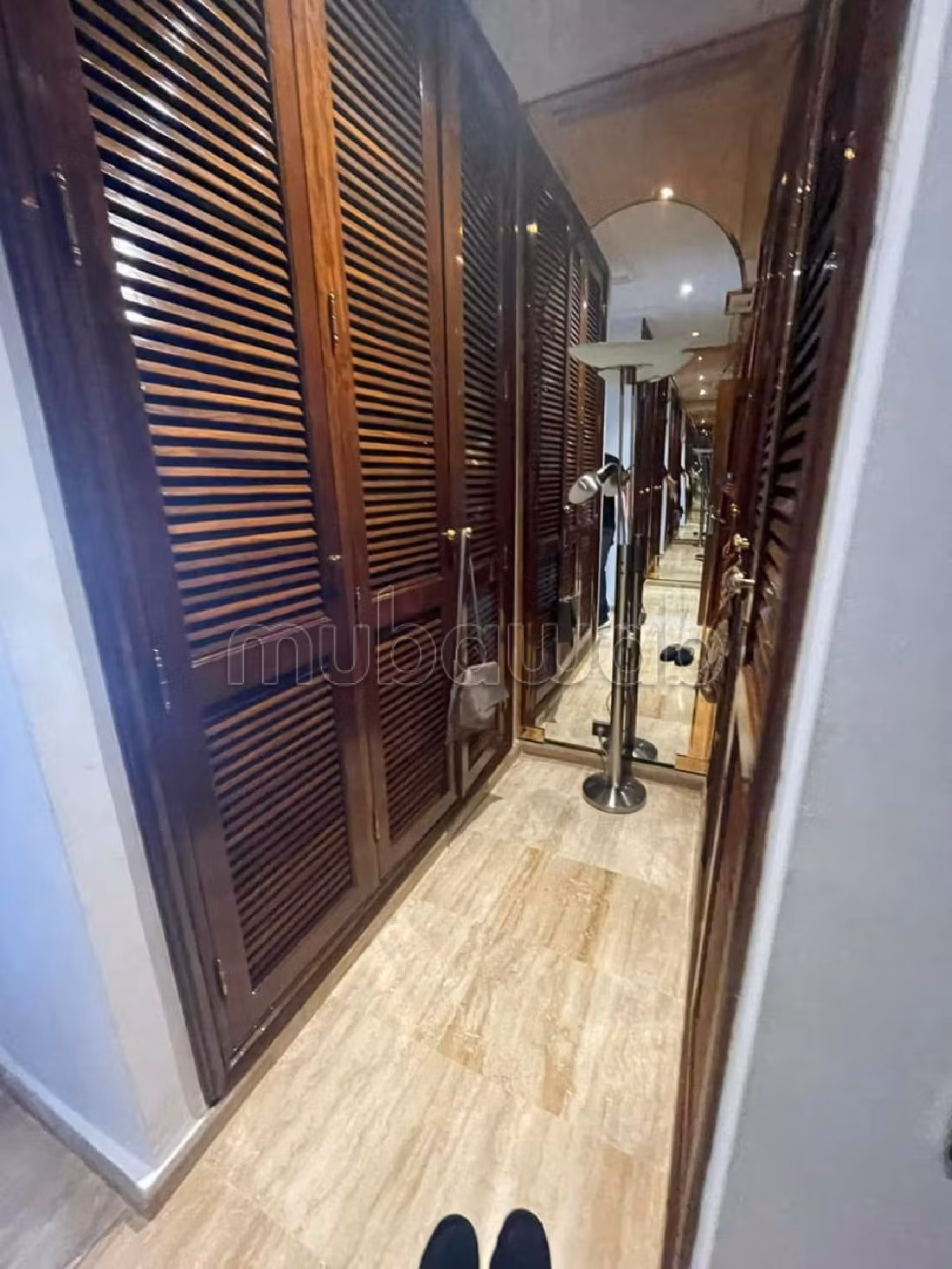 Vendita di un bell'appartamento a Racine. 5 camere da letto. Giardino e ascensore.