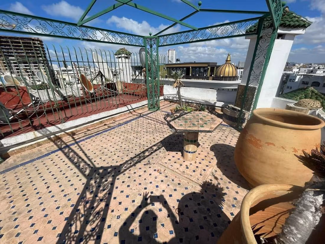 Vendita di un bell'appartamento a Racine. 5 camere da letto. Giardino e ascensore.