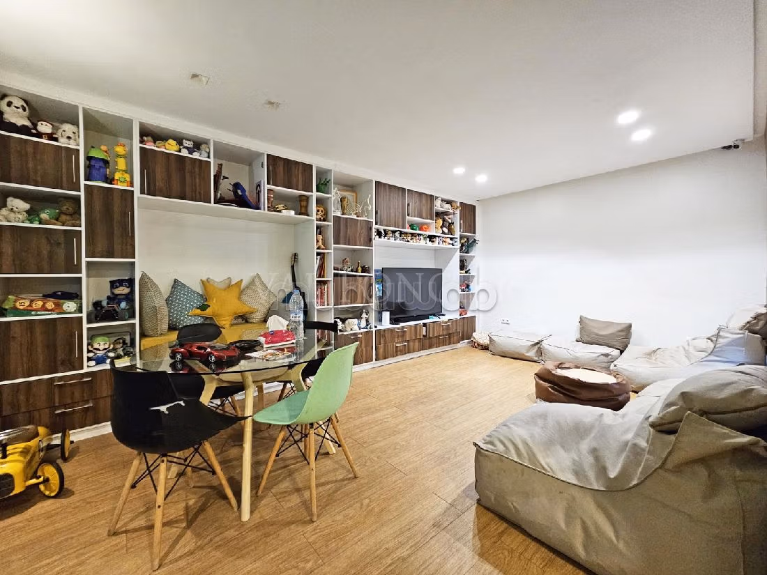 Villa à louer à Ain Diab Casablanca: Moderne 4chambres avec piscine