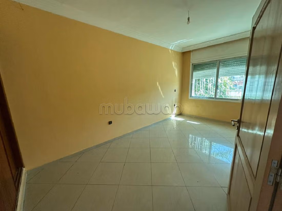 Villa di lusso in vendita a Nassim 2.5 locali spaziosi. Terrazzo e giardino