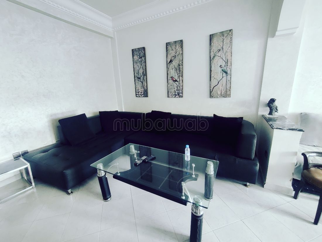 Apartment for rent in Maârif Extension. 5 comfortable rooms. Lift and