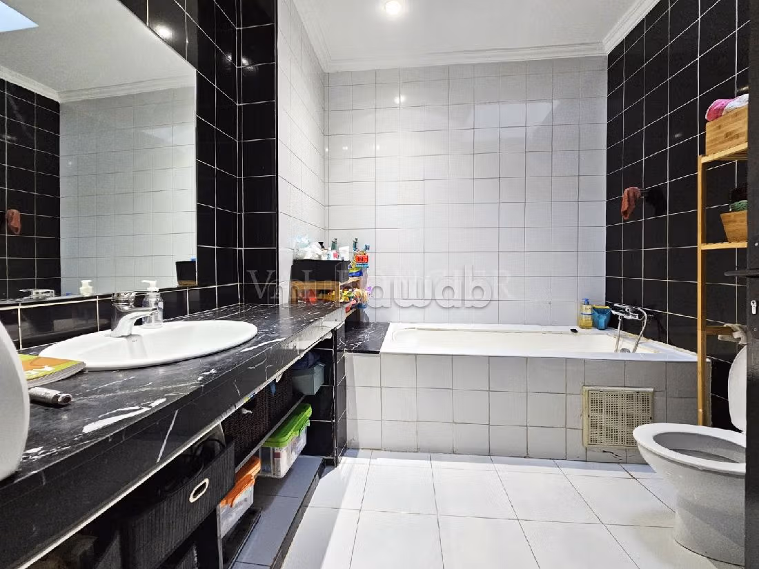 Straordinaria casa di lusso in affitto. Superficie 400 m². Splendido terrazzo. 