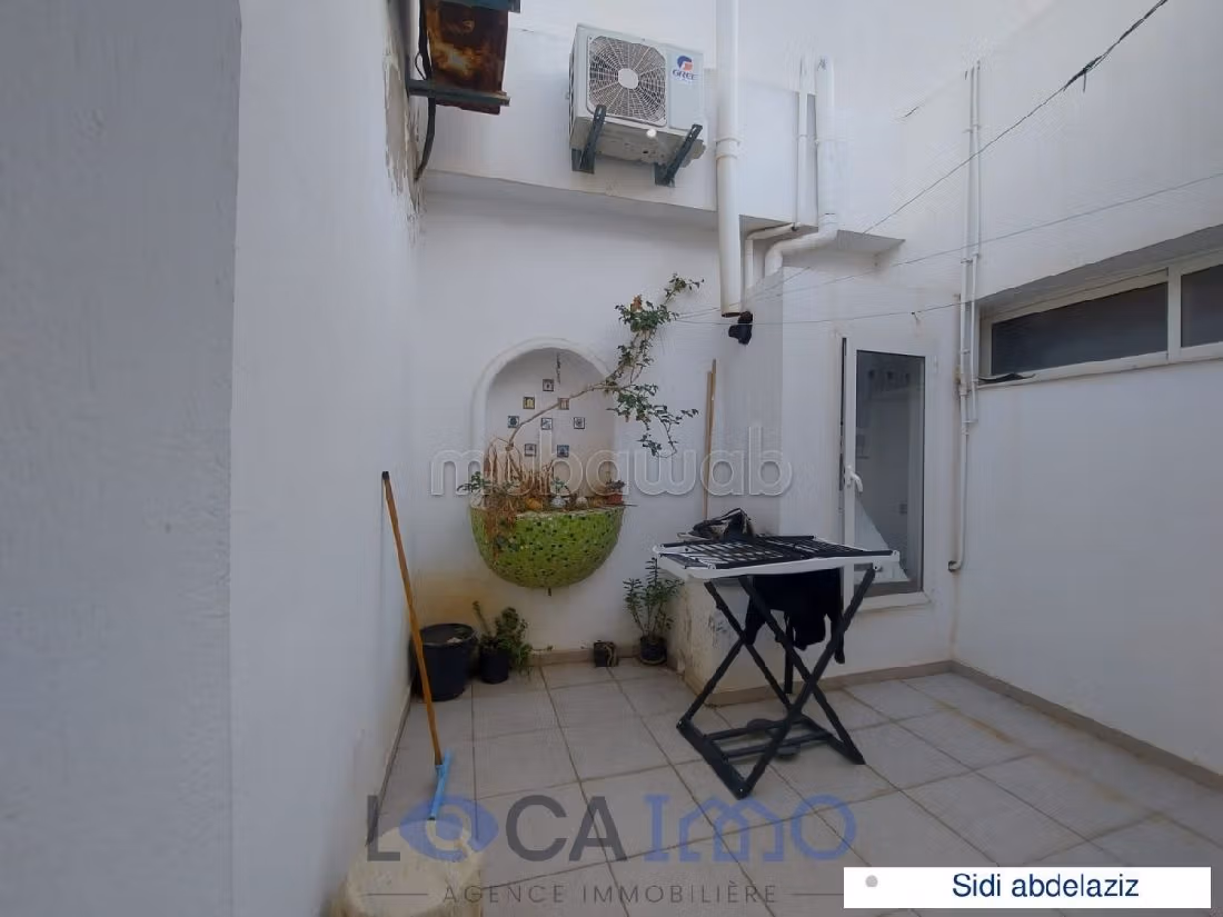 Affitto di un bellissimo appartamento a La Marsa. Superficie di 150 m². Sistema di riscaldamento. 