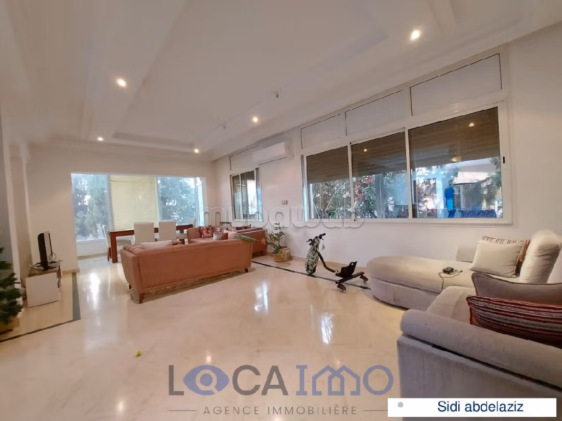 Affitto di un bellissimo appartamento a La Marsa. Superficie di 150 m². Sistema di riscaldamento. 