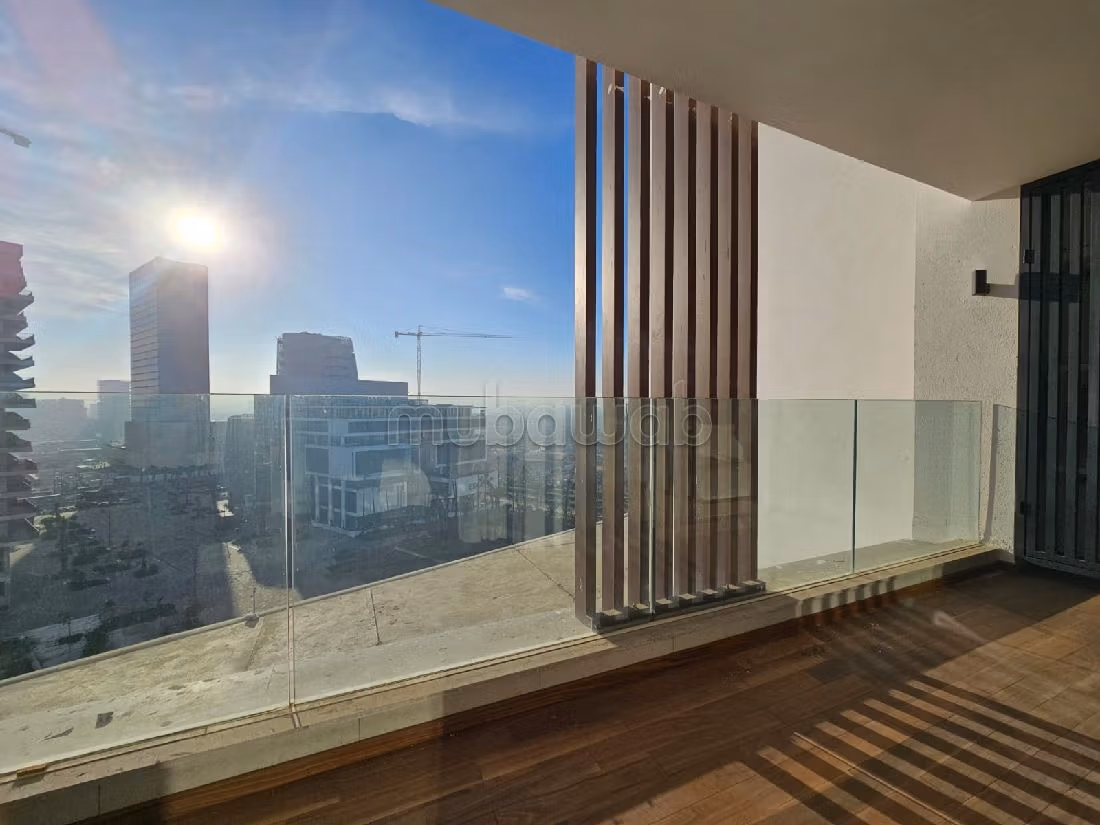 Très beau studio bien ensoleillé