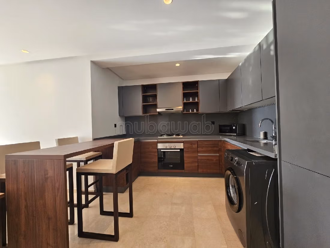 Très beau studio bien ensoleillé