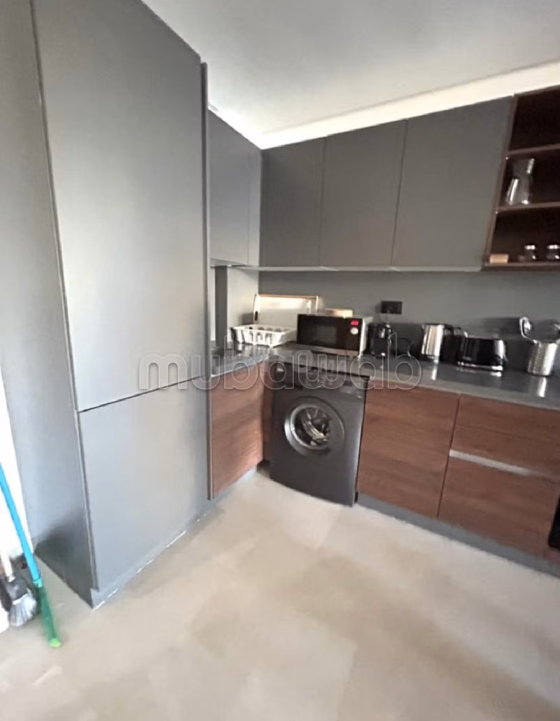 Très beau studio bien ensoleillé