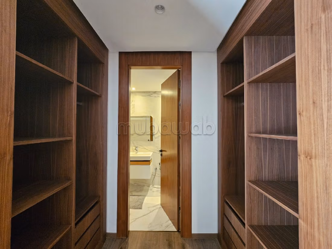 Très beau studio bien ensoleillé