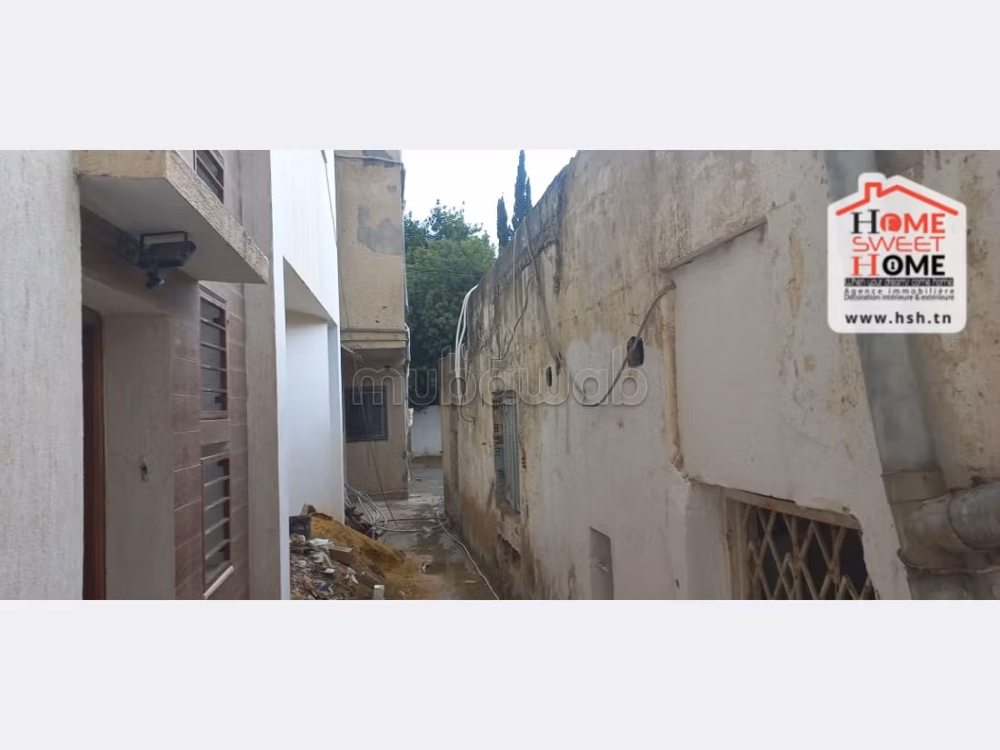 Land to buy in La Marsa. Total area 420 m². 