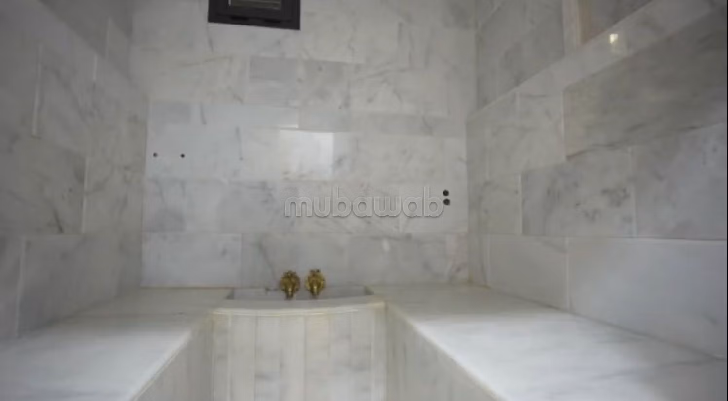 High quality villa for sale in Harhoura. 4 rooms. caretaker and swimming pool. 