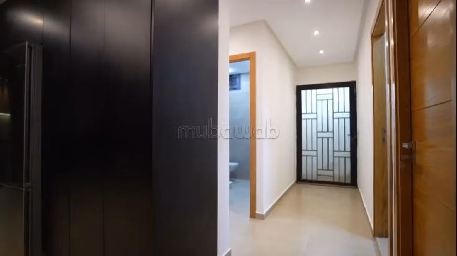 High quality villa for sale in Harhoura. 4 rooms. caretaker and swimming pool. 