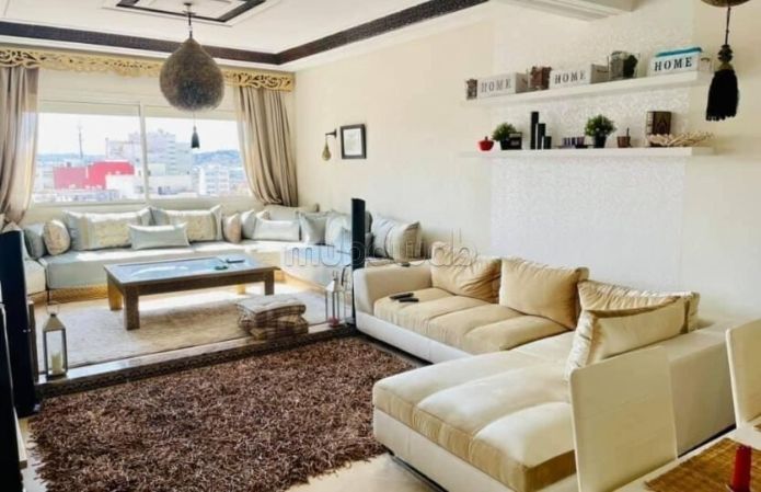 Appartement a vendre à Tanger avec terrasse situation rue de fes surface 124 m²