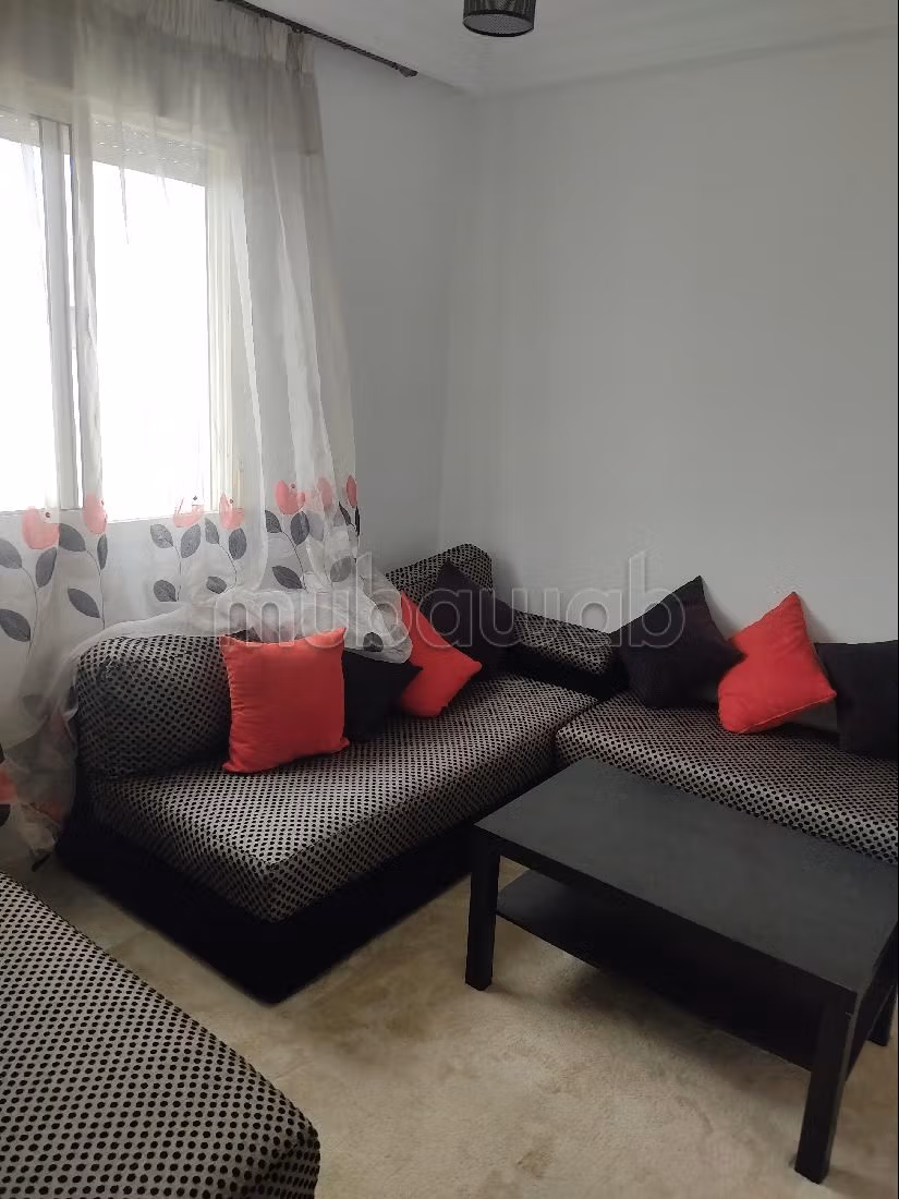 شقة جميلة للبيع ب شاطئ واد الشراط. 3 قطع رائعة. مفروشة.