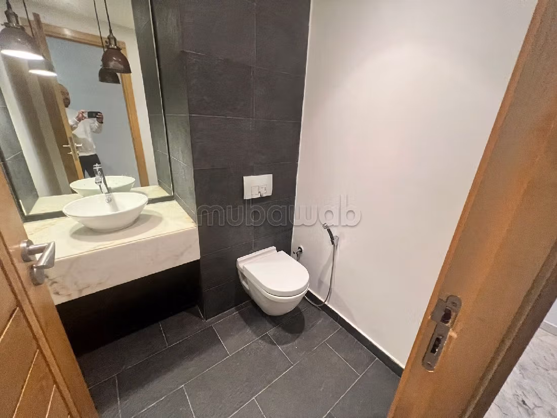 Te koop: appartementen in Californie. 6 Ruimtes. Open haard en conciërge. 