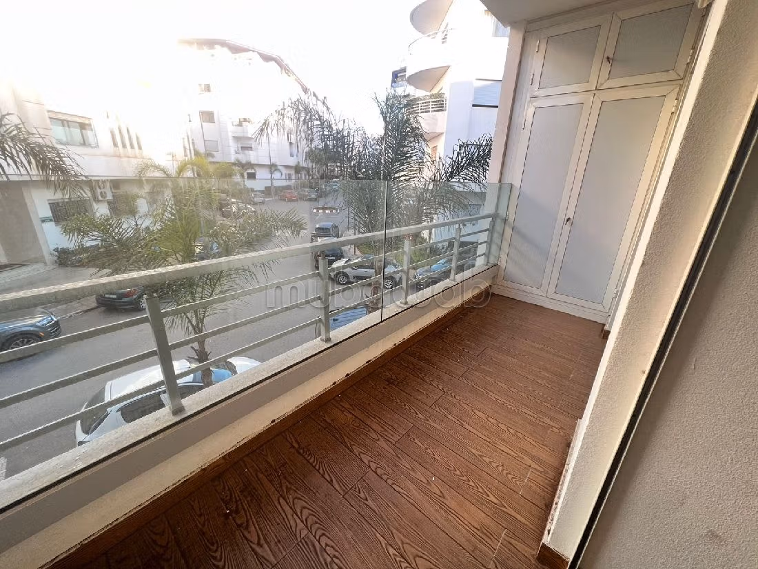 Te koop: appartementen in Californie. 6 Ruimtes. Open haard en conciërge. 