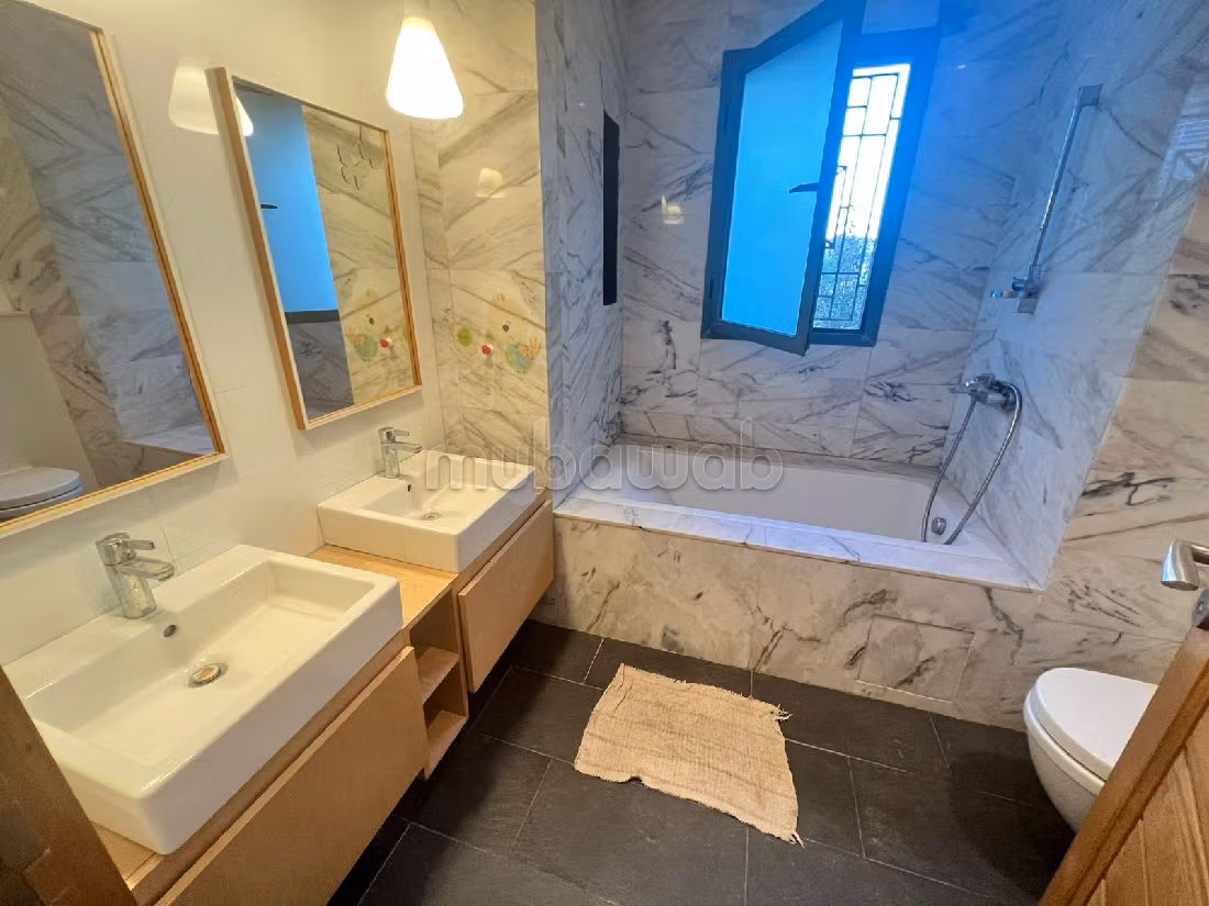 Te koop: appartementen in Californie. 6 Ruimtes. Open haard en conciërge. 