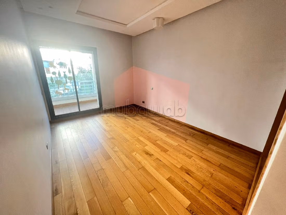 Te koop: appartementen in Californie. 6 Ruimtes. Open haard en conciërge. 