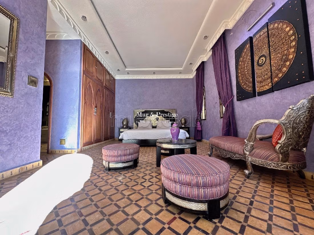 Luxury villa for sale in Route de Fez. 10 large rooms. Working fireplace, Property with swimming pool