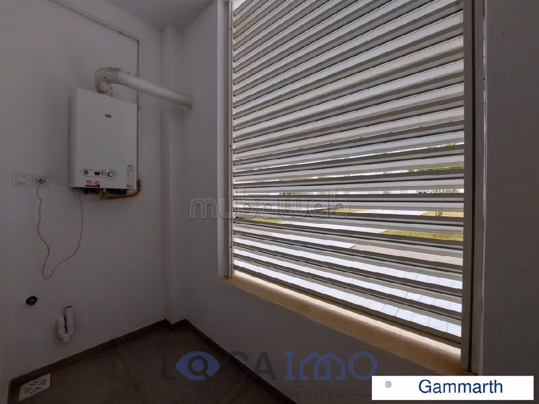 Bellissimo appartamento in affitto a Gammarth. 3 camere da letto. Terrazzo e garage. 