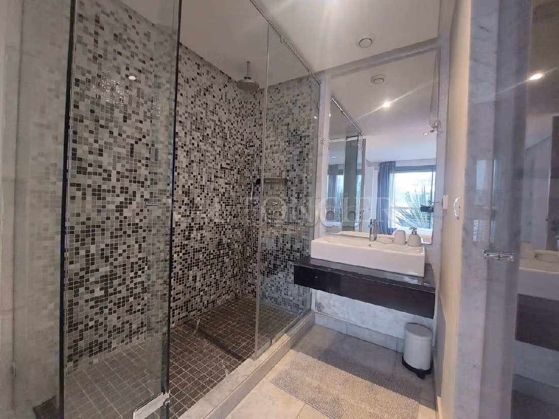 Location magnifique duplex meublé 3chambres avec jardin privé sans vis à vis, Bouskoura ville verte