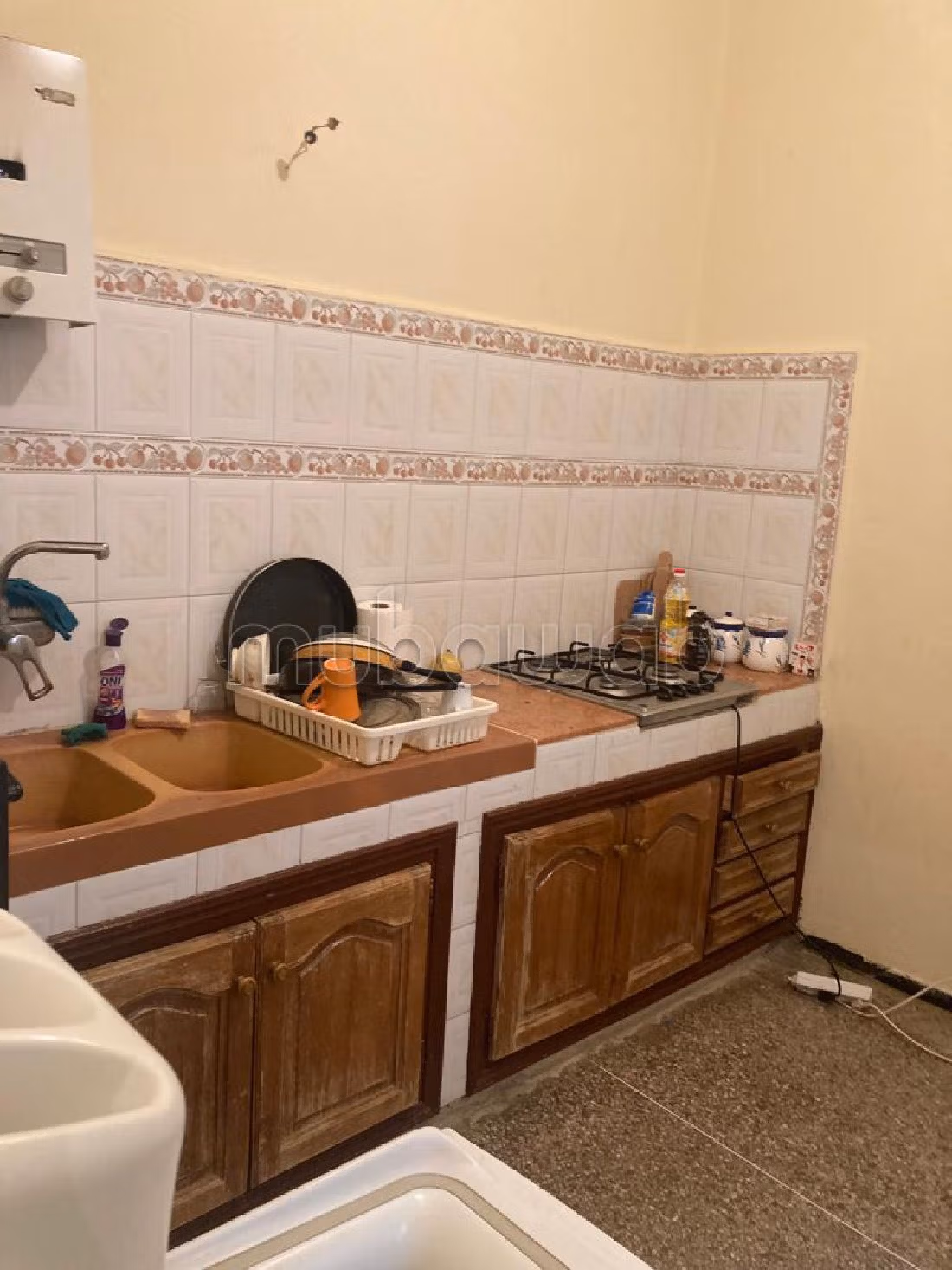 House for sale in Hay zitoune. Large area 80 m². Fully furnished.