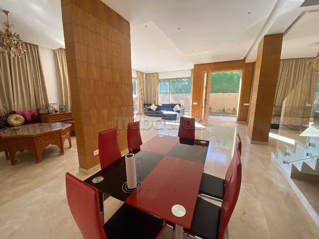 منزل فخم للبيع بطريق الدارالبيضاء. 6 قطع كبيرة. مفروشة