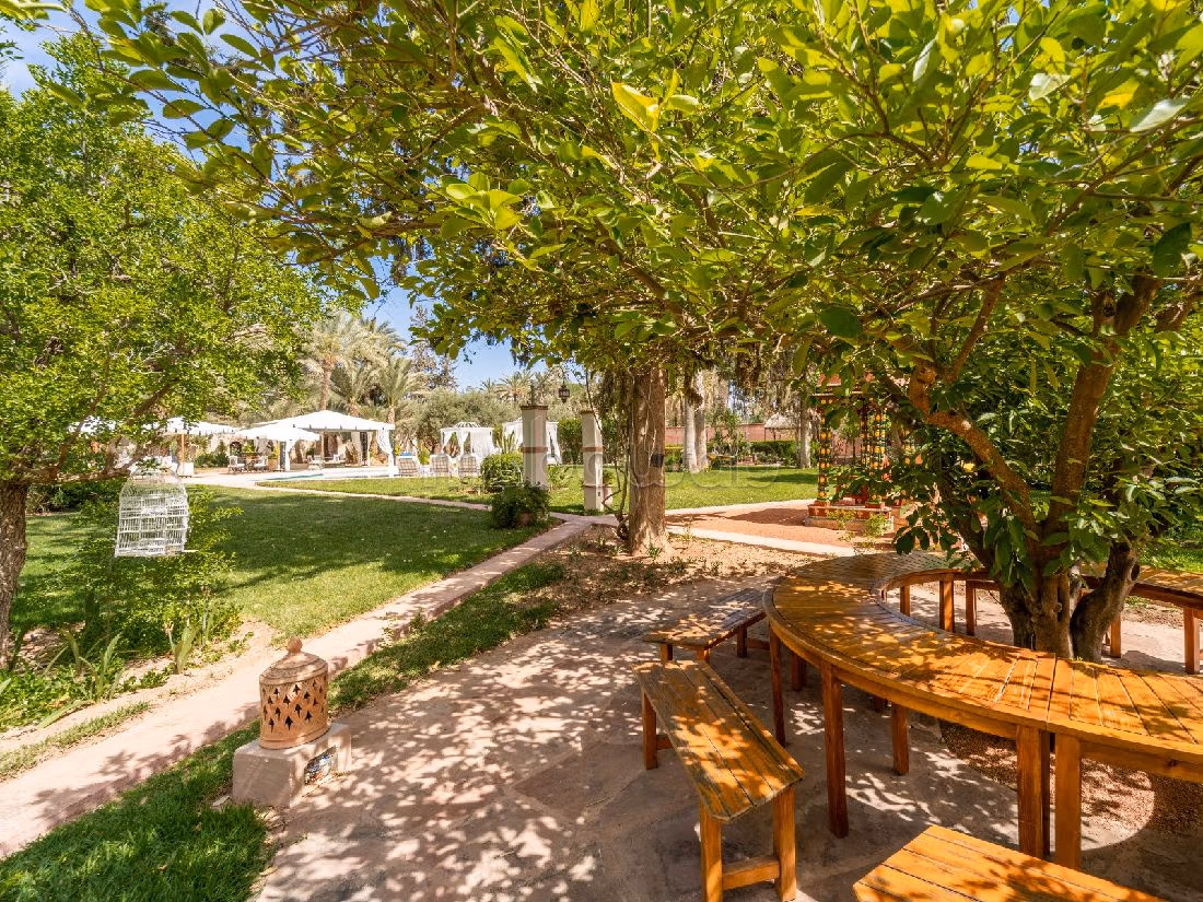 فيلا ممتازة للبيع بالنخيل. 5 غرف جميلة. مفروشة. 