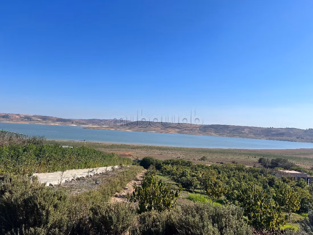 Fattoria in vendita a Technopolis. Superficie totale 13500 m².