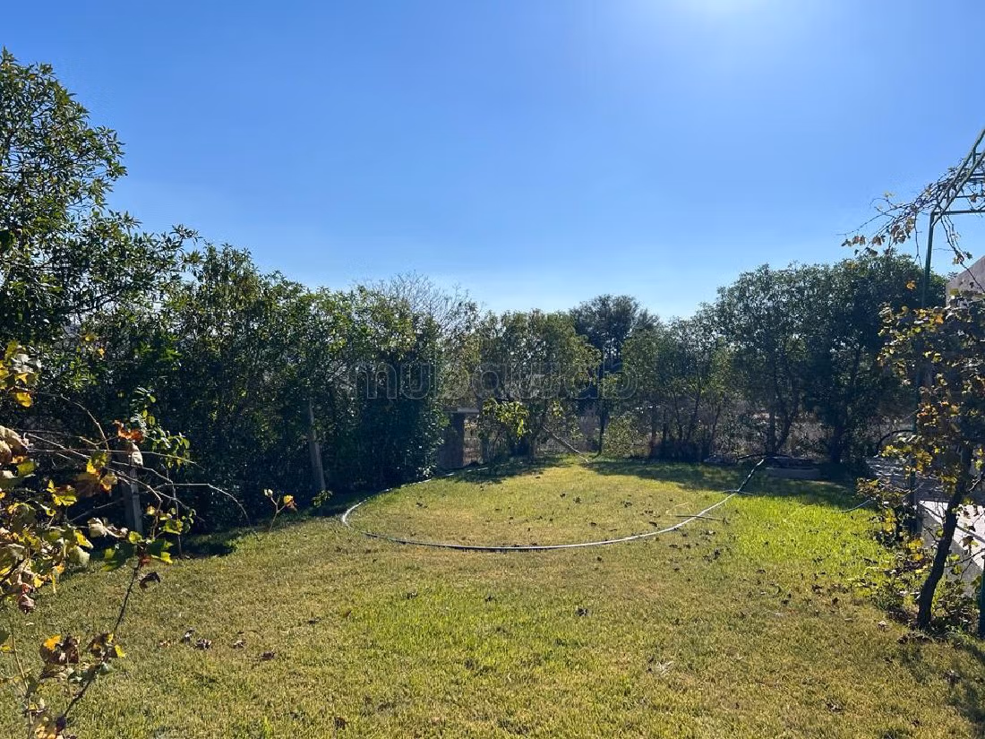 Fattoria in vendita a Technopolis. Superficie totale 13500 m².