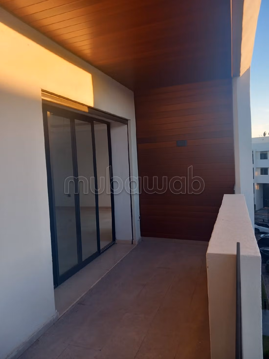 شقة للكراء ببوسكورة. المساحة الإجمالية 109 م². باب متين،إقامة محروسة. 