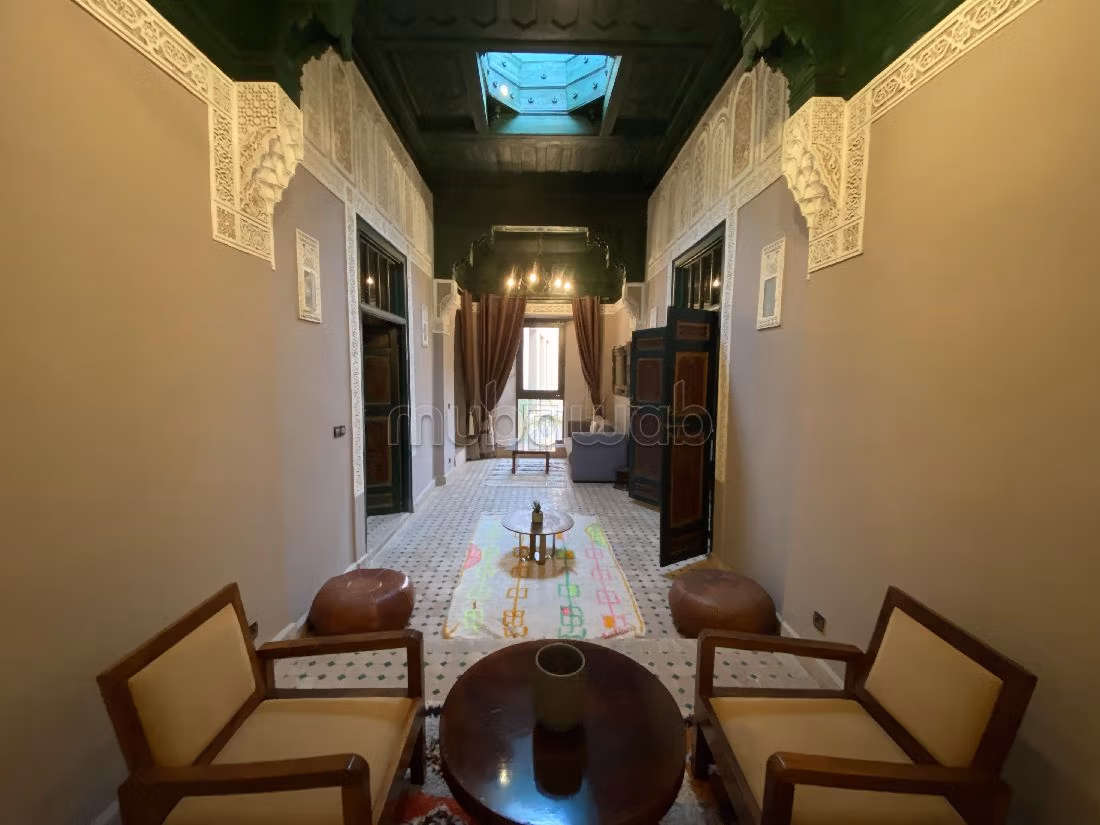 Fort potentiel. Riad maison d’hôte de 1300m² habit avec 7 suites et piscine à kasbah marrakech médina