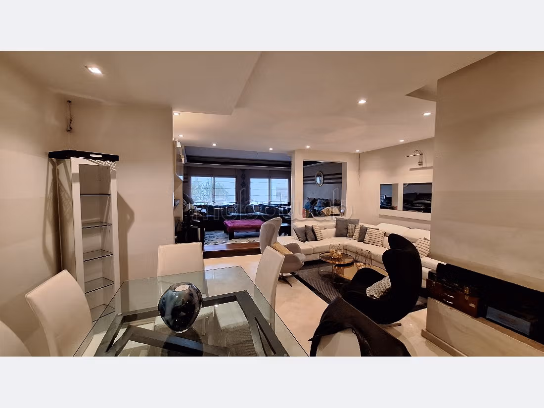 استئجار شقة براسين. 3 غرف رائعة. 