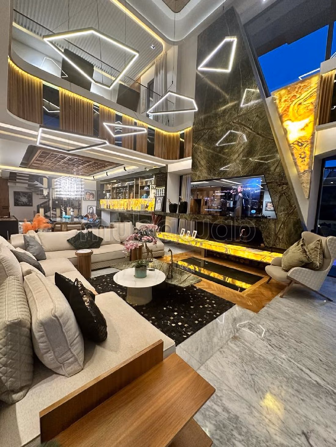 فيلا ممتازة للبيع ب طريق تحناوت. 8 قطع رائعة. مفروشة. 