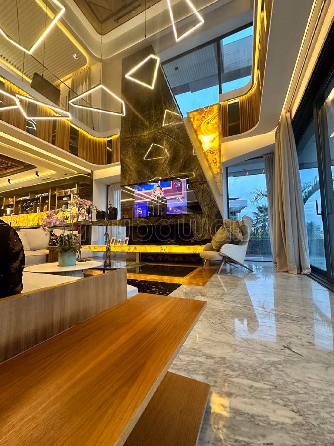 فيلا ممتازة للبيع ب طريق تحناوت. 8 قطع رائعة. مفروشة. 