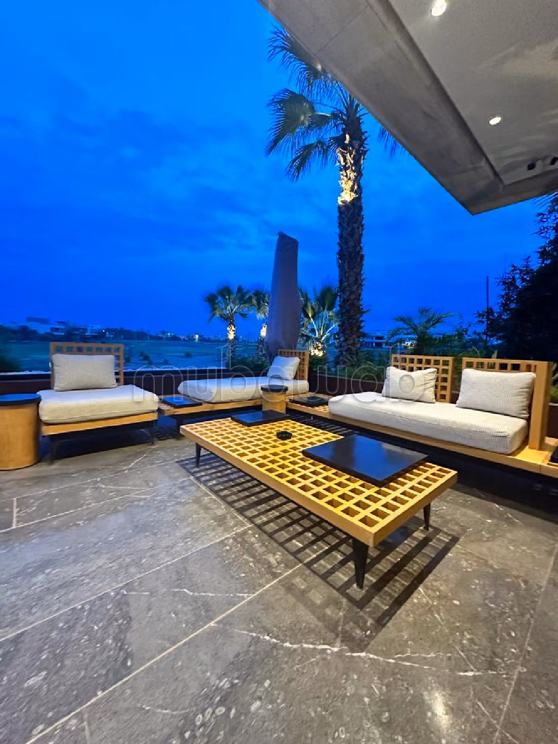 فيلا ممتازة للبيع ب طريق تحناوت. 8 قطع رائعة. مفروشة. 