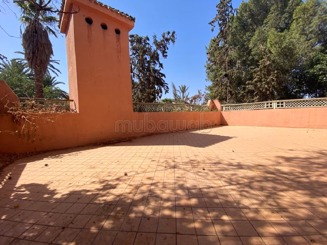Villa à Rénover à Vendre – Palmeraie Marrakech, Terrain 2000 m², Piscine et Charme Authentique