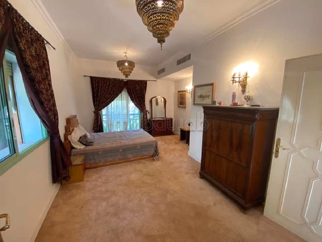 Villa à Rénover à Vendre – Palmeraie Marrakech, Terrain 2000 m², Piscine et Charme Authentique