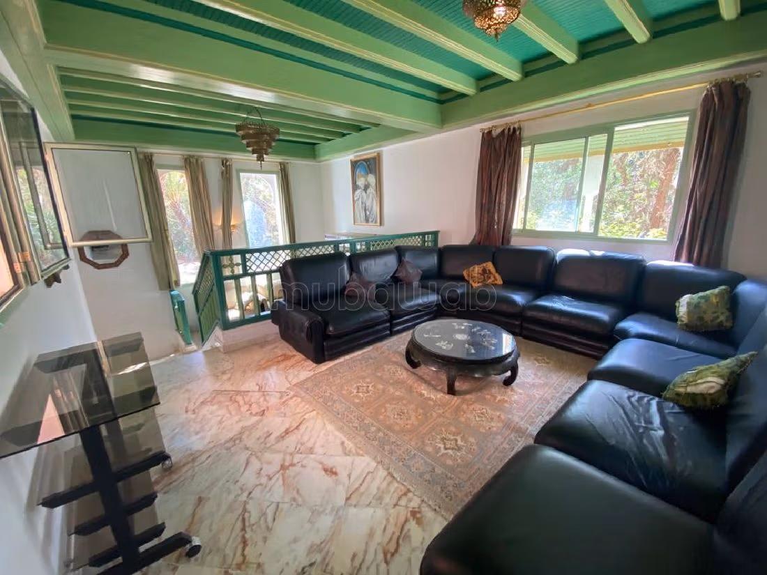 Villa à Rénover à Vendre – Palmeraie Marrakech, Terrain 2000 m², Piscine et Charme Authentique